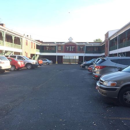 Budget Inn Downtown Mobile Eksteriør billede